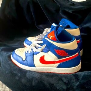 Nike New York Knicks Jordan 1’s. Good condition